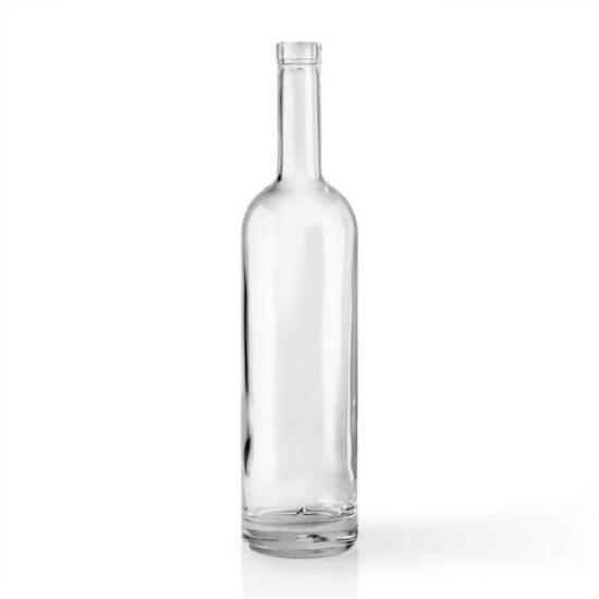 透明烈酒瓶